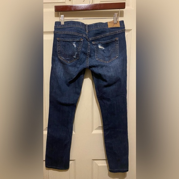 Hollister 3L low Rise Skinny Jeans
Size 26w & 35 L Hemmed to 31 L
SoCal stretch - Picture 2 of 3